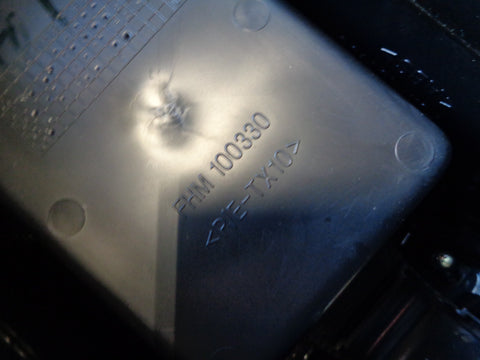 Freelander 1 Centre Console Arm Rest in Black FHM100330 1998 to 2006