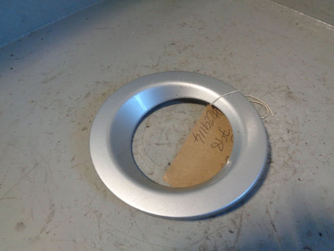 Range Rover L322 Fog Light Bezel Surround Off Side Zermatt Silver DXB500330XXX