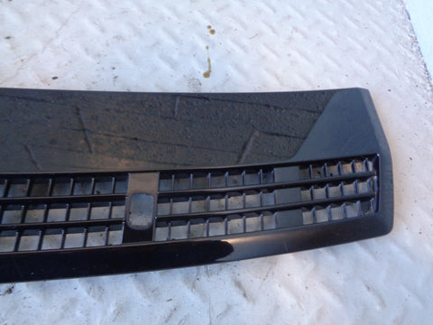 Range Rover L322 Bonnet Grill Under Windscreen Black 2002 to 2013 L24045