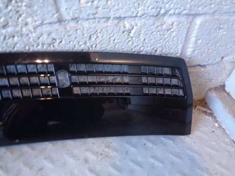 Range Rover L322 Bonnet Grill Under Windscreen Black 2002 to 2013 L24045