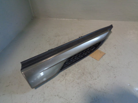 Range Rover Evoque Wing Grille Trim Grey Right BJ32 280B10 ABW L538 2011 to 2015