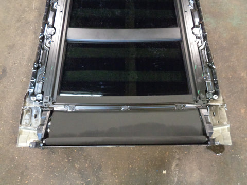 Range Rover L405 Sunroof Panoramic Glass Roof with Motors and Blind 2013 to 2017