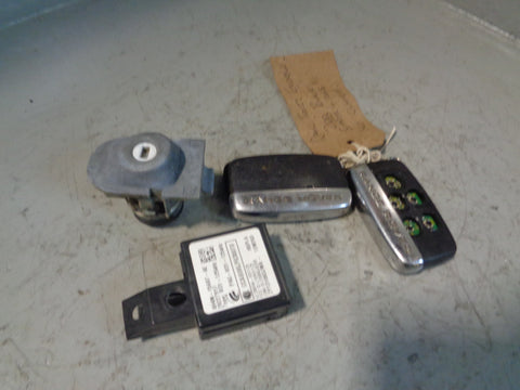 Range Rover Evoque Key Remotes and Blade with Door Lock 2011 to 2015 L02015