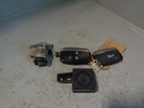 Range Rover Evoque Key Remotes and Blade with Door Lock 2011 to 2015 L02015