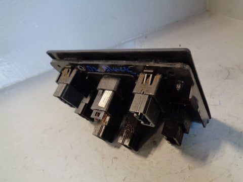 Discovery 2 Electric Window Switch Pack Heated Seats Black Land Rover
