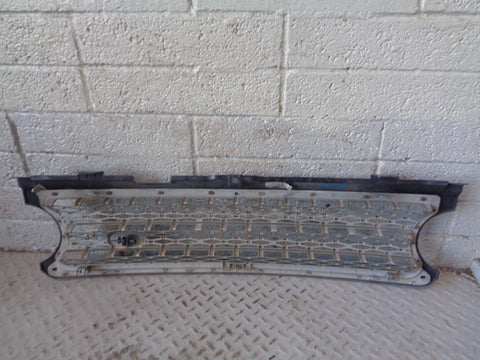 Range Rover L322 Grille Front Facelift Grey Land Rover 2006 to 2009 R01045