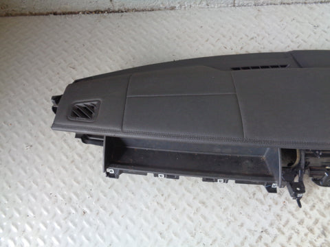 Discovery 4 Dashboard Black Land Rover for Sat Nav 2009 to 2016 L24025