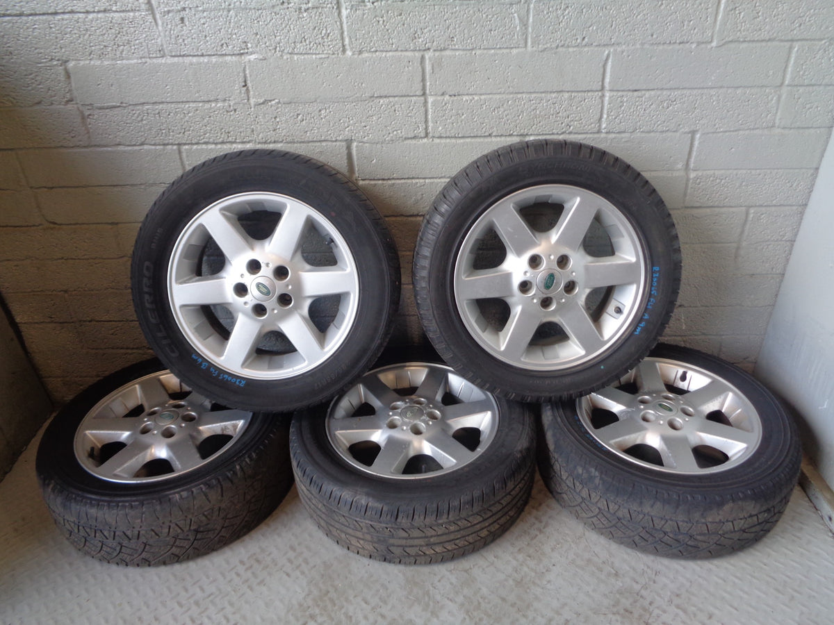 Freelander 1 Alloy Wheels and Tyre 17" Land Rover 225/55R17 2001 to 2006 R30055