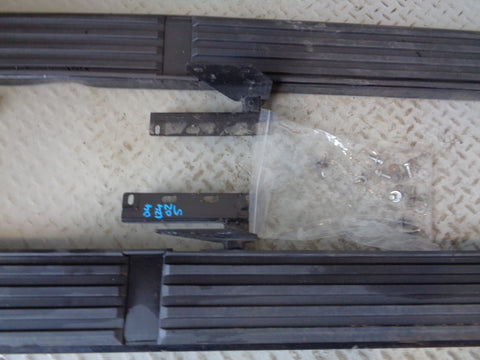 Discovery 3 4 Side Steps Pair Of Black Land Rover 2004 to 2014 L24025