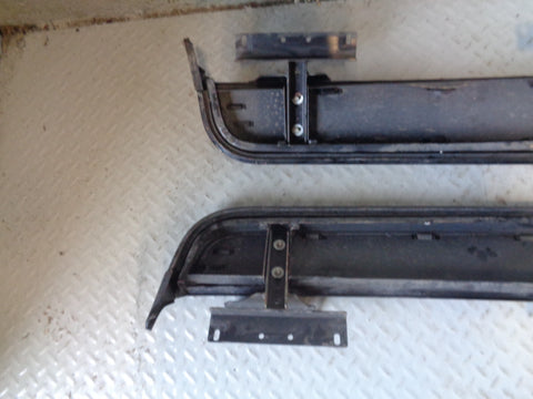 Discovery 3 4 Side Steps Pair Of Black Land Rover 2004 to 2014 L24025