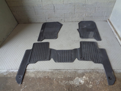 Discovery 3 Floor Mats Rubber Heavy Duty 2004 to 2009 Land Rover K07045