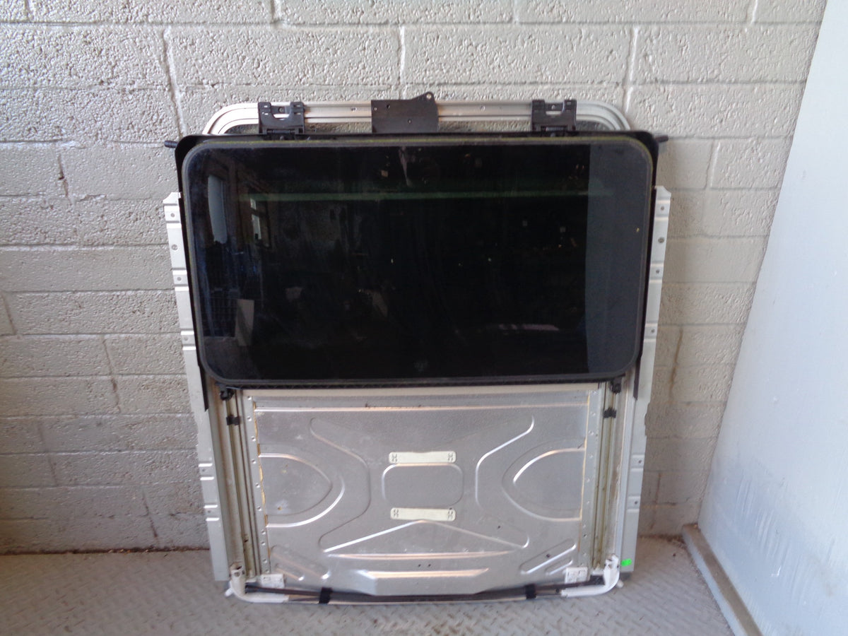 Range Rover L322 Sunroof Glass Cartridge Frame Assembly 2002 to 2012 No Motor