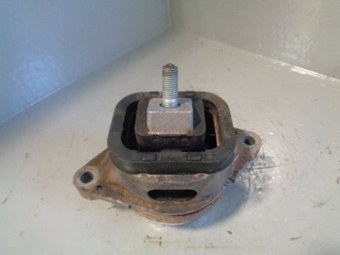 Range Rover L322 Engine Mount Bracket Right KKB500500 3.0 TD6 2002 to 2006