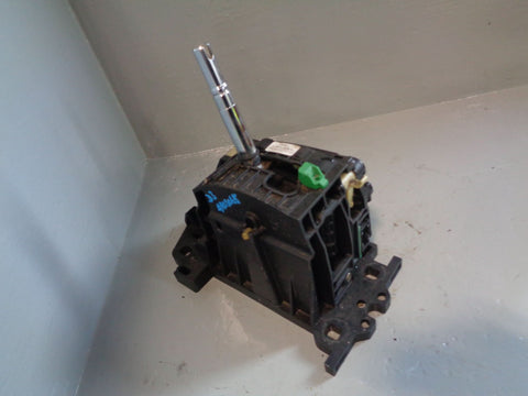 Discovery 3  Automatic Gear Selector Land Rover 6H22-7Z370-AA No Knob Or Cable