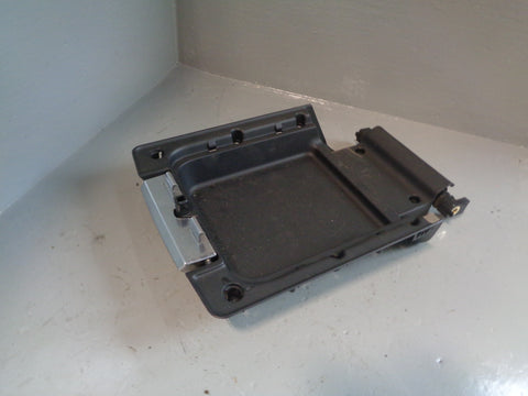 Discovery 3 Centre Console Lid FJB500052 2004 to 2009 Land Rover