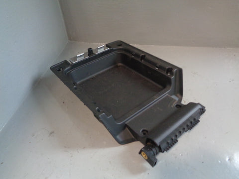 Discovery 3 Centre Console Lid FJB500052 2004 to 2009 Land Rover