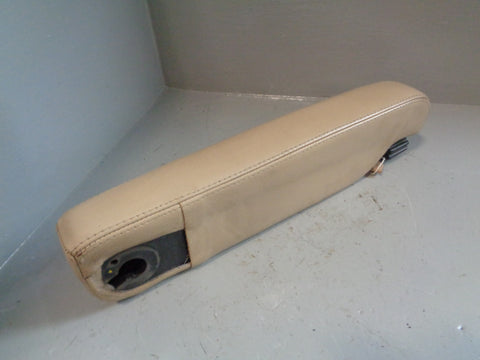 Discovery 3 Armrest Off Side Drivers Alpaca Land Rover 2004 to 2009 K03065