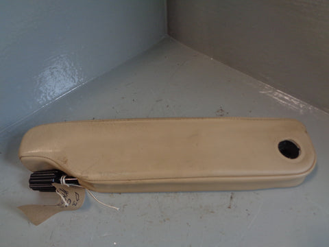 Discovery 3 Armrest Off Side Drivers Alpaca Land Rover 2004 to 2009 K03065