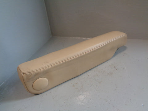 Discovery 3 Armrest Near Side Passengers Alpaca Land Rover 2004 to 2009 K03065