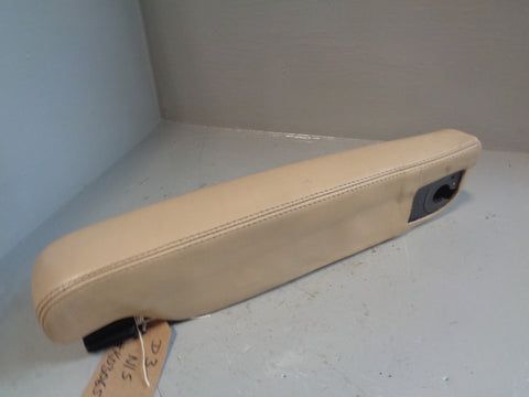 Discovery 3 Armrest Near Side Passengers Alpaca Land Rover 2004 to 2009 K03065