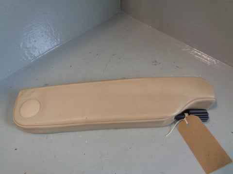 Discovery 3 Armrest Near Side Passengers Alpaca Land Rover 2004 to 2009 K03065