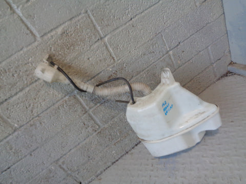 Freelander 2 Washer Bottle Windscreen Two Pump Land Rover 2006 to 2015 No Cap