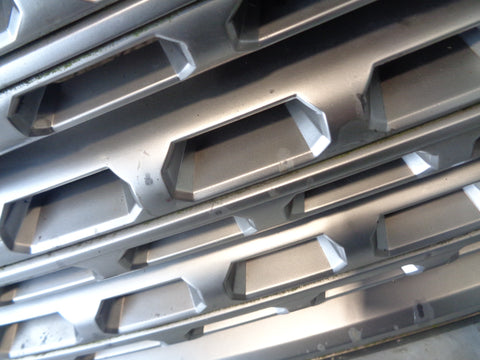 Range Rover L405 Grille Front in Silver Pre-Facelift 2013 to 2015 K21015