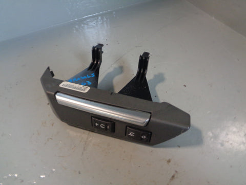 Discovery 3 Steering Wheel Cruise Controls XPD500740 Land Rover 2004 to 2009