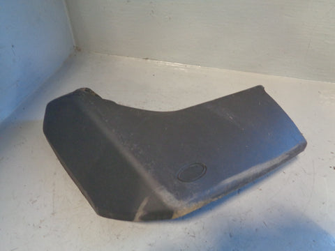 Discovery 4 Mud Flap Guard Near Side Front Genuine Land Rover 2009 to 2016