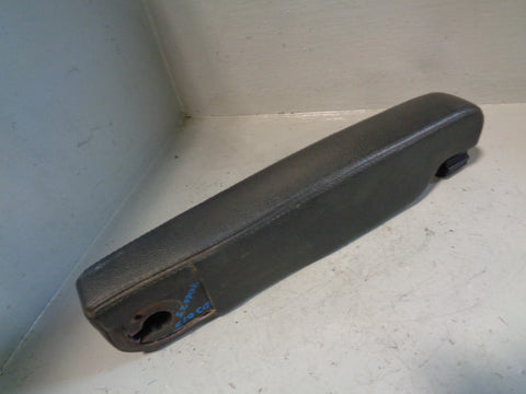 Discovery 3 Armrest Off Side Drivers Black Land Rover 2004 to 2009 K16028