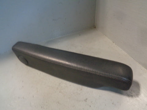 Discovery 3 Armrest Near Side Drivers Black Land Rover 2004 to 2009 K16028