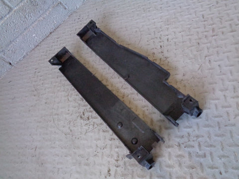 Range Rover Radiator Mounts Pair L322 4.4 TDV8 BH42-8B589-AB 2009 to 2013