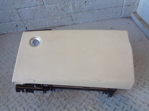 Range Rover L322 Glove Box Lower In Ivory FFB500910 2009 to 2012 R24025