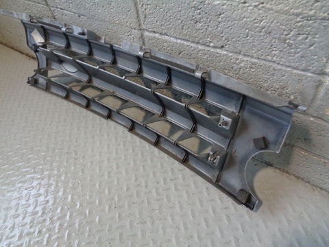 Discovery 3 Grille Front Zermatt Silver Land Rover 2004 to 2009 K22104