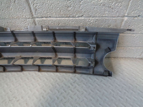 Discovery 3 Grille Front Zermatt Silver Land Rover 2004 to 2009 K22104