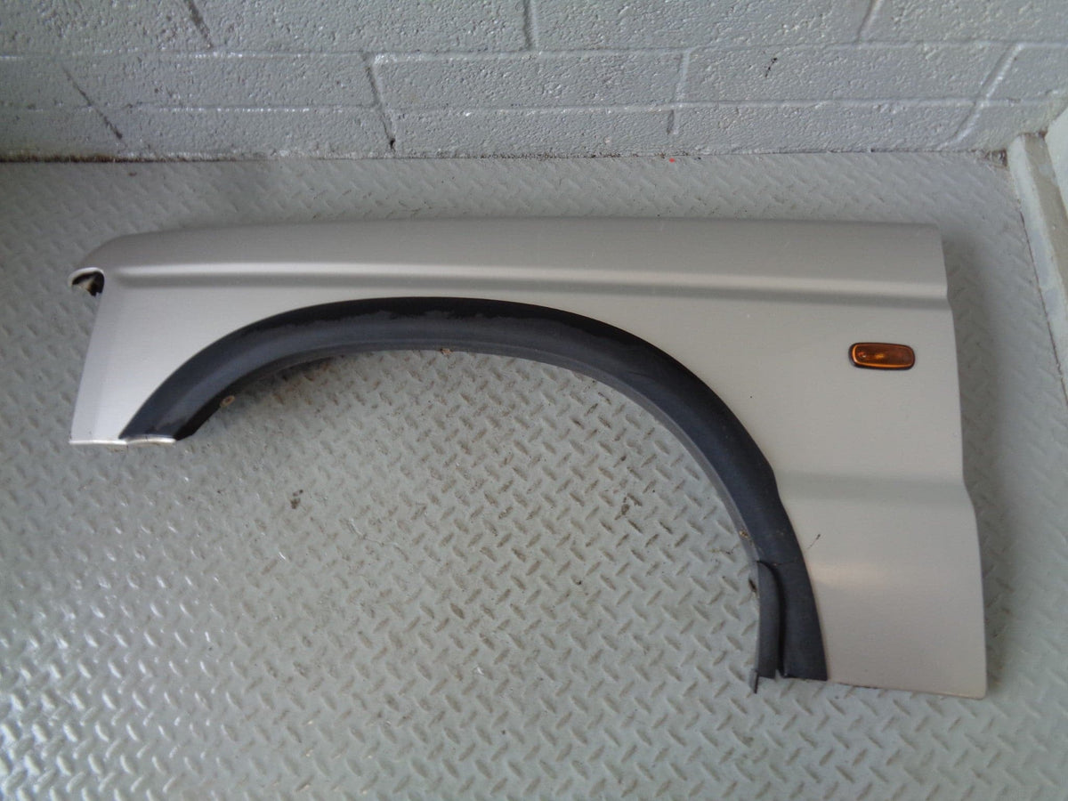 Discovery 2 Front Wing Near Side Blenheim Silver Land Rover 1998 to 2002 R18044