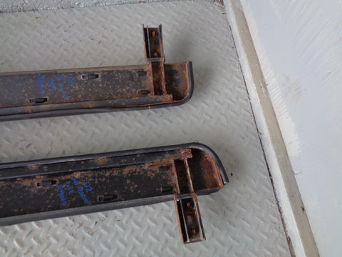Discovery 2 Side Steps Pair Of Black Land Rover L318 1998 to 2004 R19064