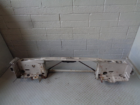 Discovery 2 Slam Front Panel Blenheim Silver Land Rover 1998 to 2002 R18044
