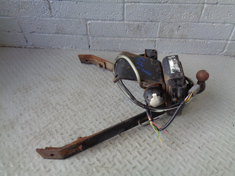 Discovery 2 Tow Bar with Twin Electrics Land Rover 1998 to 2004 R19064