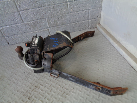 Discovery 2 Tow Bar with Twin Electrics Land Rover 1998 to 2004 R19064
