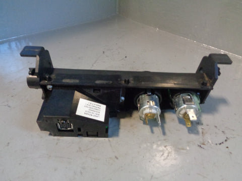 Range Rover L322 Centre Console Rear AV Ports Sockets XVN500020 2002 to 2009
