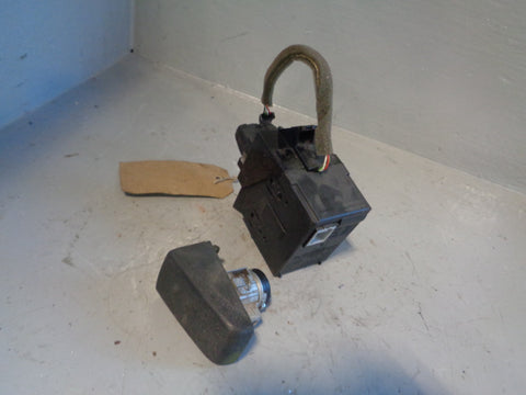 Freelander 2 Ignition Barrel with 1 Key Door Lock Land Rover 2006 to 2015 R06055