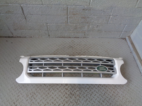 Discovery 4 Grille Front Fuji White Land Rover 2009 to 2016 L22015