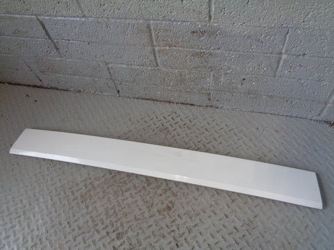 Discovery 4 Tailgate Trim External Lower Fuji White 2009 to 2014 Land Rover