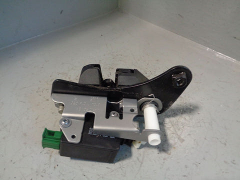 Discovery 4 Tailgate Actuator Lower Latch Off Side Land Rover 2009 to 2014