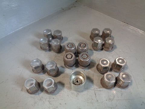 Range Rover Evoque Wheel Nuts Full Set with Locking Nuts and Key 2011 to 2018