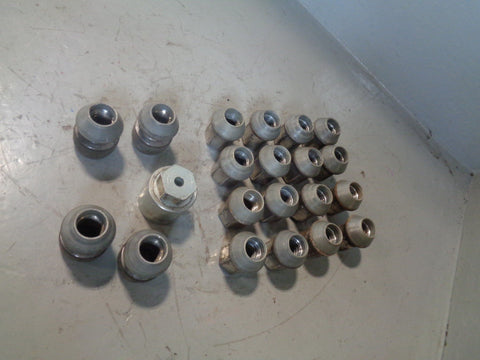 Range Rover Evoque Wheel Nuts Full Set with Locking Nuts and Key 2011 to 2018