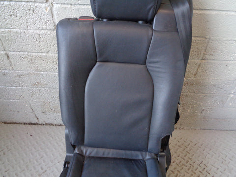 Discovery 4 Seats Leather Manual x 7 in Black Land Rover 2009 to 2014 L22105