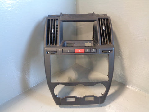 Freelander 2 Centre Dashboard Vents Panel Black Land Rover 2006 to 2011 R13065