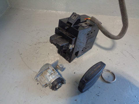 Freelander 2 Ignition Barrel with 2 Key Door Lock Land Rover 2006 to 2015 R13065